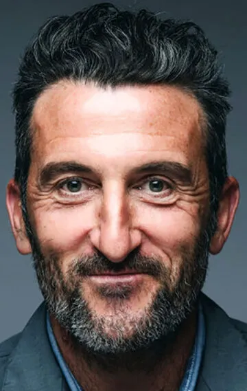 Фотография актёра Луис Саэра