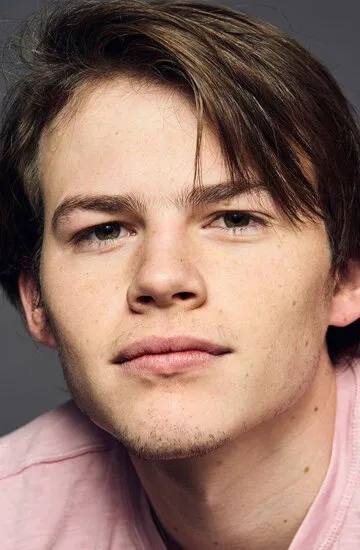 Фотография актёра Джош Уиггинс