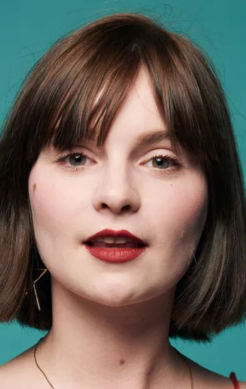 Фотография актёра Лола Петтикрю