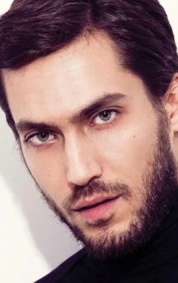 Фотография актёра Берк Хакман