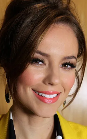 Фотография актёра Паола Оливейра