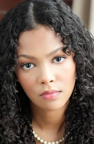 Фотография актёра Кайли Кёрран