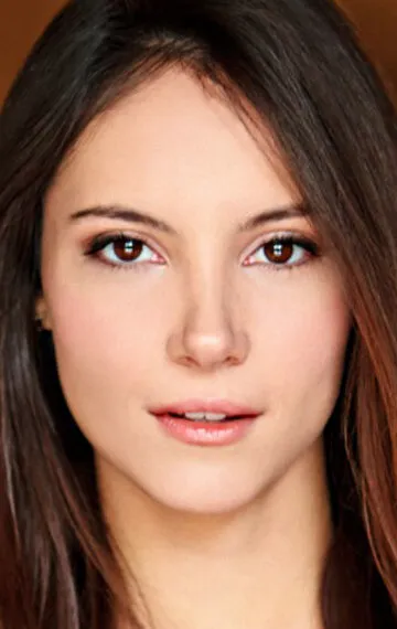 Фотография актёра Саманта Робинсон