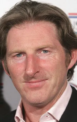 Фотография актёра Эдриан Данбар