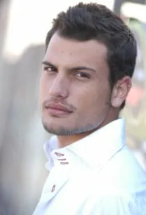 Фотография актёра Роберто Урбина