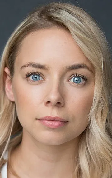 Фотография актёра Саша Паркинсон