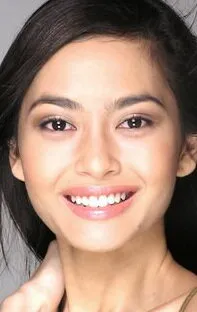 Фотография актёра Дезире Энн Сиахаан