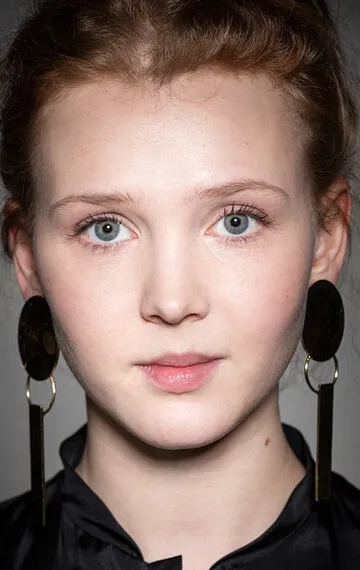 Фотография актёра Изольда Дюшаук