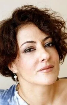 Фотография актёра Мельтем Джумбул