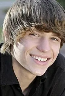 Фотография актёра Аарон Дисмьюк