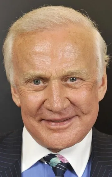 Фотография актёра Базз Олдрин