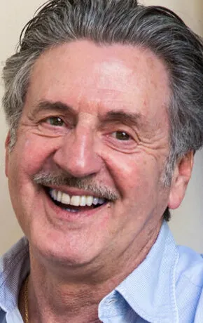 Фотография актёра Даниель Отой