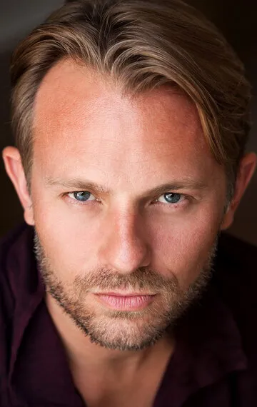 Фотография актёра Крэйг Роберт Янг