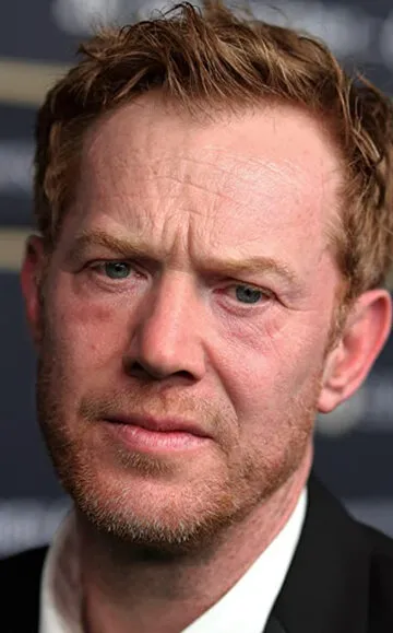 Фотография актёра Крис Хитченс