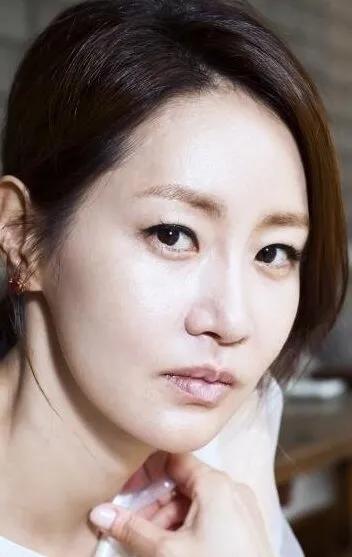Фотография актёра Щин Ын-гён