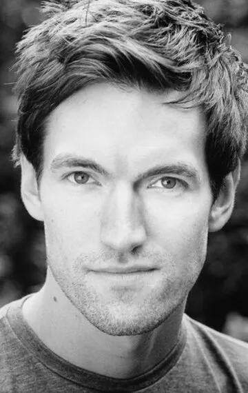 Фотография актёра Том Фредерик