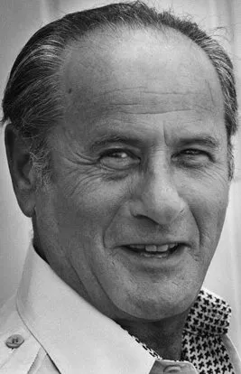 Фотография актёра Илай Уоллак