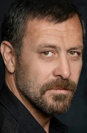 Фотография актёра Нежат Ишлер