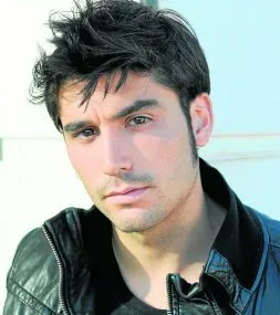 Фотография актёра Алехандро Гарсия