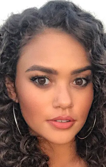 Фотография актёра Мэдисон Петтис