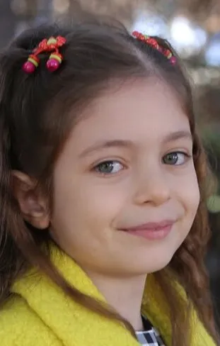 Фотография актёра Берен Генчалп