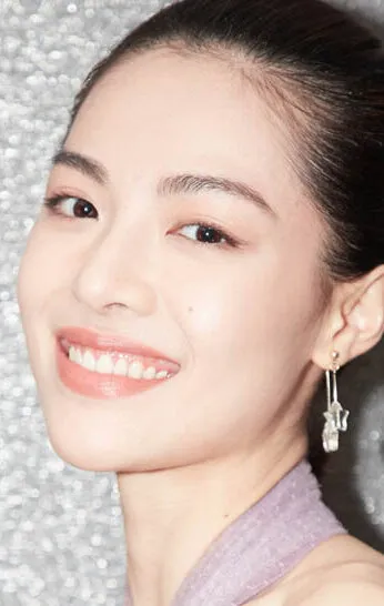 Фотография актёра Элейн Чжун