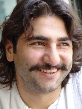 Фотография актёра Эмрах Эльчибога