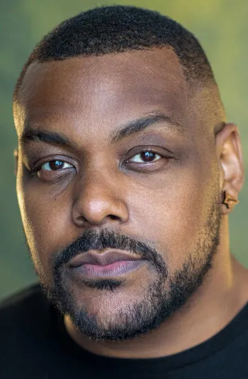 Фотография актёра Тревор Дион Николас