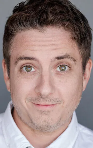 Фотография актёра Райан Бельвиль