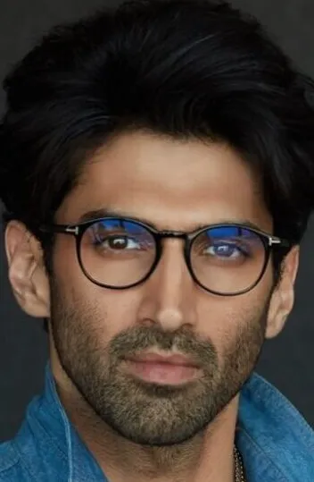 Фотография актёра Адитья Рой Капур