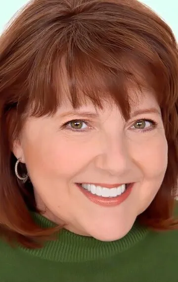 Фотография актёра Мириам Флинн