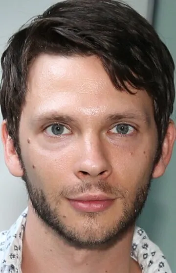 Фотография актёра Девон Грайе