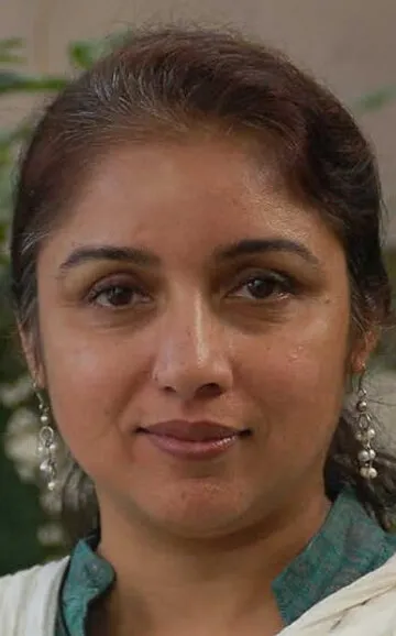 Фотография актёра Реватхи