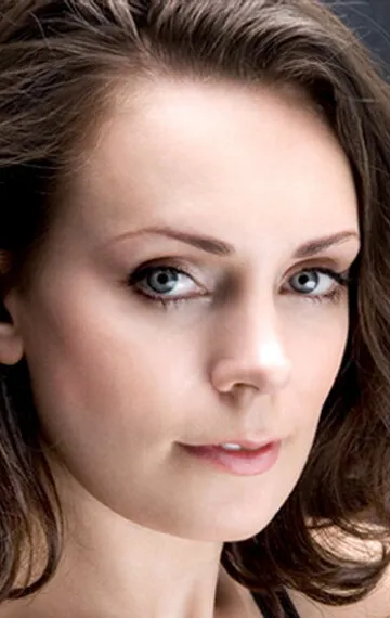 Фотография актёра Кейт Эллиотт