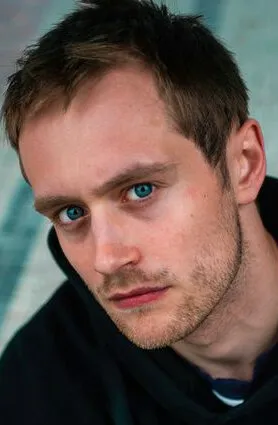 Фотография актёра Адриан Юлиус Тилльман