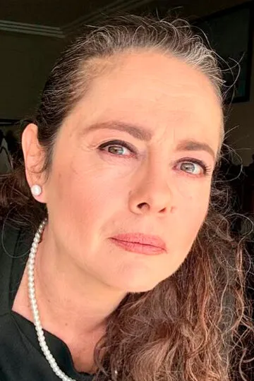 Фотография актёра Нилюфер Ачикалын