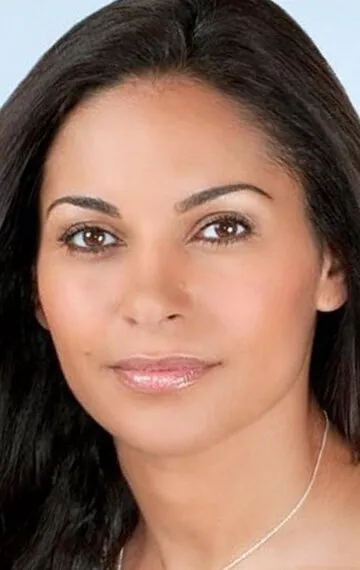 Фотография актёра Салли Ричардсон-Уитфилд