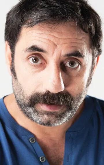 Фотография актёра Назми Кырык