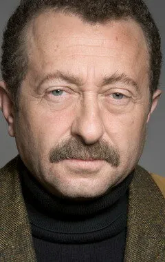 Фотография актёра Эркан Джан