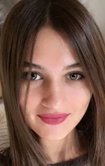 Фотография актёра Гизем Гюнеш