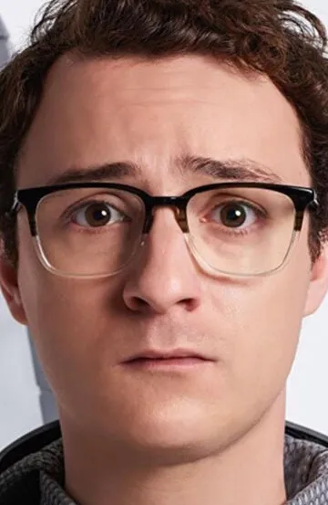 Фотография актёра Гриффин Ньюман