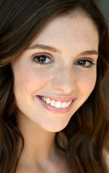 Фотография актёра Бриттани Белт