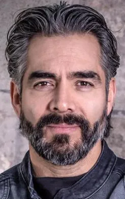 Фотография актёра Омар Чапарро