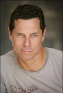 Фотография актёра Крис Гэнн