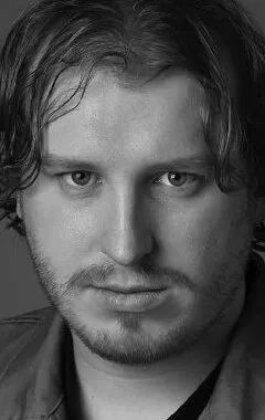 Фотография актёра Райан Крюгер