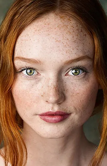 Фотография актёра Саманта Кормье