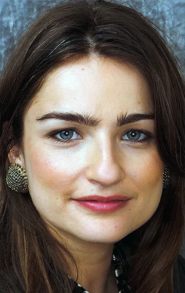 Фотография актёра Аня Букштейн