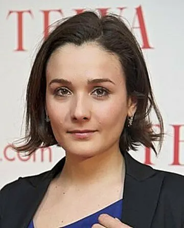 Фотография актёра Адриана Домингес