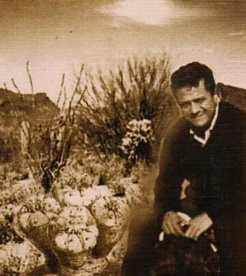 Фотография актёра Карлос Кастанеда