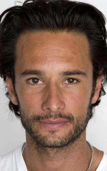 Фотография актёра Родриго Санторо